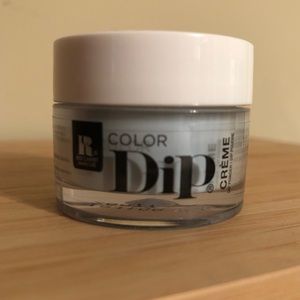 Light blue dip powder